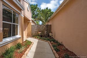 4320 SW 72nd Terrace, Davie, FL 33314, Sold 11/22/19