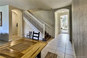 807 E Village Cir #4f, Davie, FL 33325, Sold 05/01/20