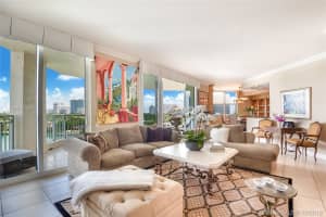 9751 E Bay Harbor Dr #7a, Bay Harbor Islands, FL 33154, Sold 01/16/20