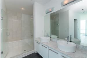 888 Biscayne Blvd, Miami, FL 33132, Sold 06/03/22