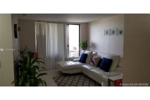 8145 NW 7th St, Miami, FL 33126, Sold 08/07/20
