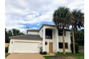 8801 SW 13th St, Pembroke Pines, FL 33025, Sold 06/15/20