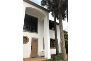 8801 SW 13th St, Pembroke Pines, FL 33025, Sold 06/15/20