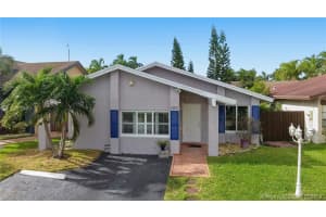 987 NW 106th Ave Cir, Miami, FL 33172, Sold 12/04/19