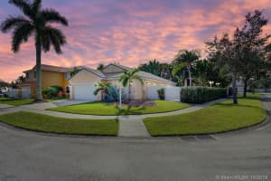 308 SW 192nd Ave, Pembroke Pines, FL 33029, Sold 11/22/19