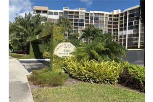 600 Parkview Dr, Hallandale Beach, FL 33009, Sold 09/11/20