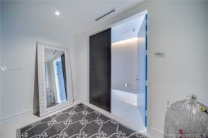 3250 NE 188th St, Aventura, FL 33180, Sold 06/07/21