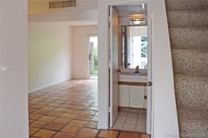 807 W Oakland Park Blvd APT G6, Wilton Manors, FL 33311, Sold 01/09/20