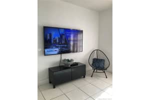 3030 Collins Ave #2c, Miami Beach, FL 33140, Sold 02/11/20