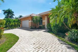 7720 Center Bay Dr, North Bay Village, FL 33141, Sold 03/18/20