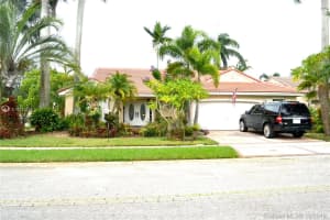 394 SW 188th Ave, Pembroke Pines, FL 33029, Sold 11/26/19
