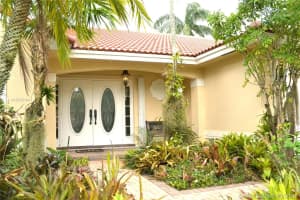 394 SW 188th Ave, Pembroke Pines, FL 33029, Sold 11/26/19