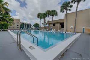 8625 NW 8th St, Miami, FL 33126, Sold 12/31/19