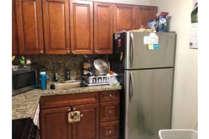 9487 SW 76th St APT M3, Miami, FL 33173, Sold 12/03/19