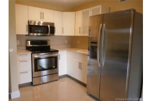 9459 SW 76th St APT R4, Miami, FL 33173, Sold 11/27/19