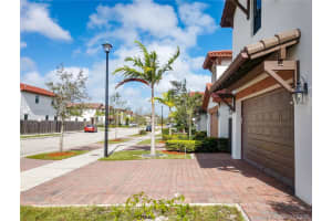 8605 NW 102nd Ct, Doral, FL 33178, Sold 05/15/20