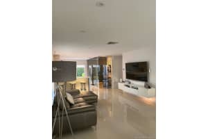 5701 NW 102nd Pl, Doral, FL 33178, Sold 11/19/19