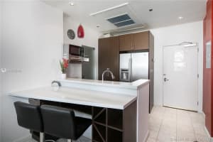 5445 Collins Ave TS9, Miami Beach, FL 33140, Sold 12/14/20
