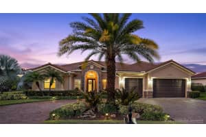 527 SE Tres Belle Cir, Stuart, FL 34997, Sold 03/27/20