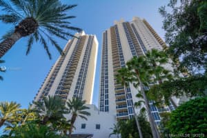 19111 Collins Ave, Sunny Isles Beach, FL 33160, Sold 10/27/20