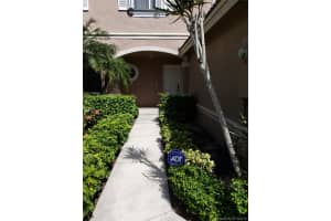4912 Pinemore Ln, Lake Worth, FL 33463, Sold 01/21/20