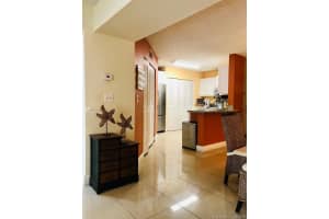 6288 NW 186th St, Hialeah, FL 33015, Sold 12/04/19