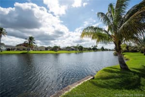 15710 E Waterside Cir, Sunrise, FL 33326, Sold 11/04/19