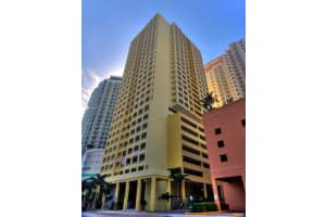 170 SE 14th St, Miami, FL 33131, Sold 01/14/20