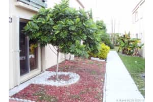 5310 NE 6th Ave B14, Oakland Park, FL 33334, Sold 03/31/20