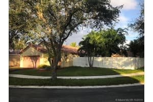 1476 Presidio Dr, Weston, FL 33327, Sold 12/13/19