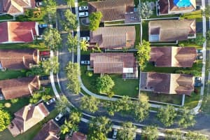 1476 Presidio Dr, Weston, FL 33327, Sold 12/13/19