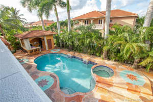 9003 NW 174th St, Hialeah, FL 33018, Sold 04/10/20