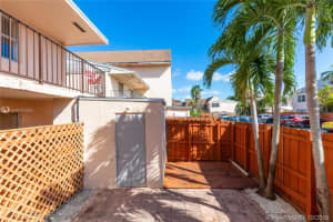 15690 SW 82nd Cir Ln, Miami, FL 33193, Sold 12/30/19