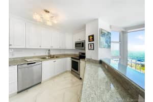 600 Grapetree Dr APT 3AS, Key Biscayne, FL 33149, Sold 03/24/20