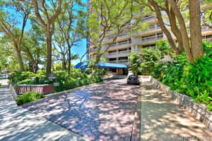 2901 S Bayshore Dr PH 18 G, Miami, FL 33133, Sold 05/27/20