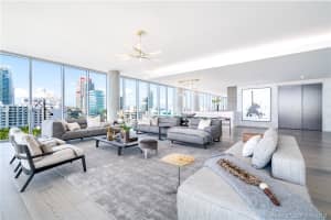 321 Ocean Dr, Miami Beach, FL 33139, Sold 07/31/20