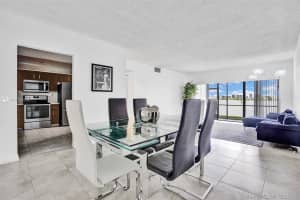 471 Ives Dairy Rd, Miami, FL 33179, Sold 01/17/20