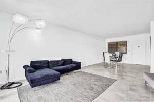 471 Ives Dairy Rd, Miami, FL 33179, Sold 01/17/20