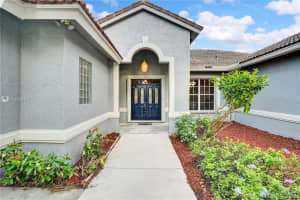 8410 N Mizzen Dr, Boynton Beach, FL 33472, Sold 01/13/20