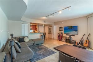 110 Washington Ave, Miami Beach, FL 33139, Sold 02/04/20