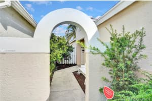 4304 SW 72nd Terrace, Davie, FL 33314, Sold 12/12/19