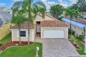 376 Bedford Ave, Weston, FL 33326, Sold 04/07/20