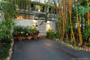 5288 SW 69th Pl, Miami, FL 33155, Sold 05/08/20