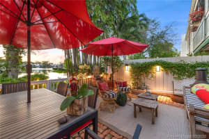 5288 SW 69th Pl, Miami, FL 33155, Sold 05/08/20