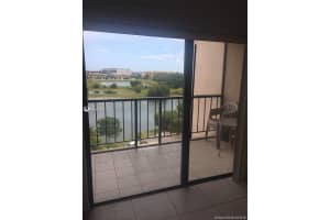 9682 Fontainebleau Blvd, Miami, FL 33172, Sold 02/28/20