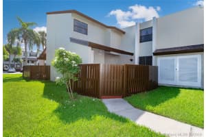 10030 NW 9th St Cir, Miami, FL 33172, Sold 12/16/19