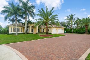 15374 SW 34th St, Davie, FL 33331, Sold 03/06/20