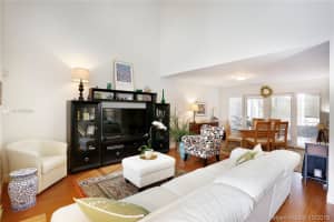 5461 SW 70th Pl N, Miami, FL 33155, Sold 12/19/19