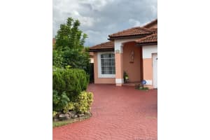 8324 NW 197th St, Hialeah, FL 33015, Sold 11/30/20