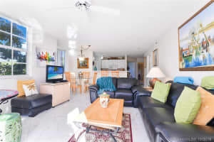 19999 E Country Club Dr, Aventura, FL 33180, Sold 06/24/21